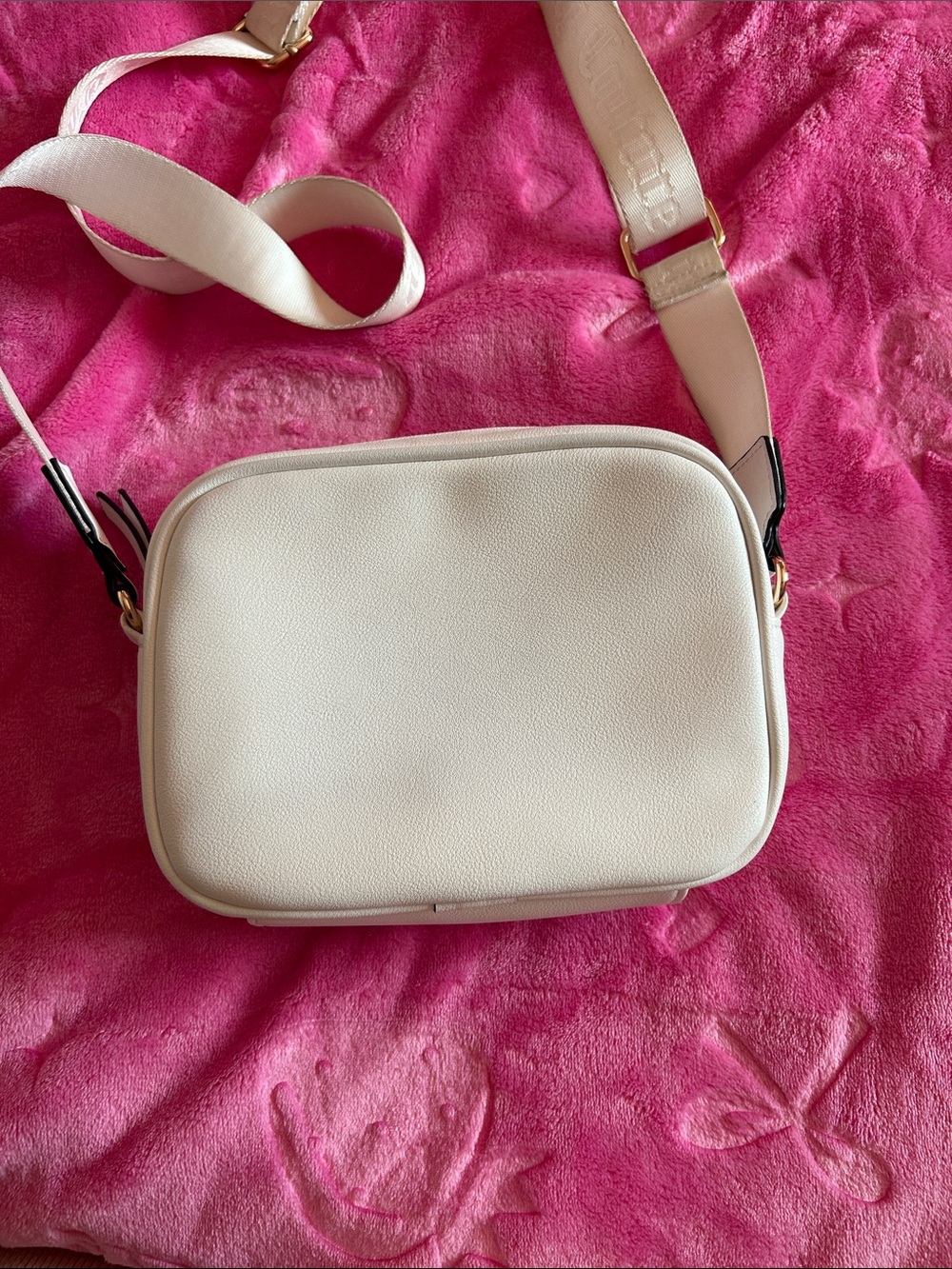 Juicy Couture White Crossbody with Crystal Juicy Script - Picture 3 of 4